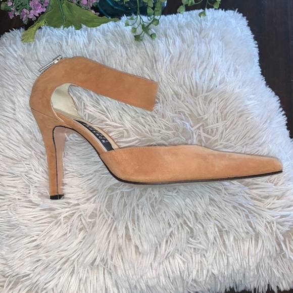 Michael Shannon Tan Suede Leather Pumps with Ankle Strap and Back Zipper Size 9B - Picture 2 of 10